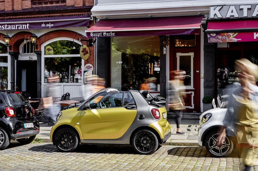  Smart ForTwo Prime Cabrio 2016 года  (фото 21 из 33)